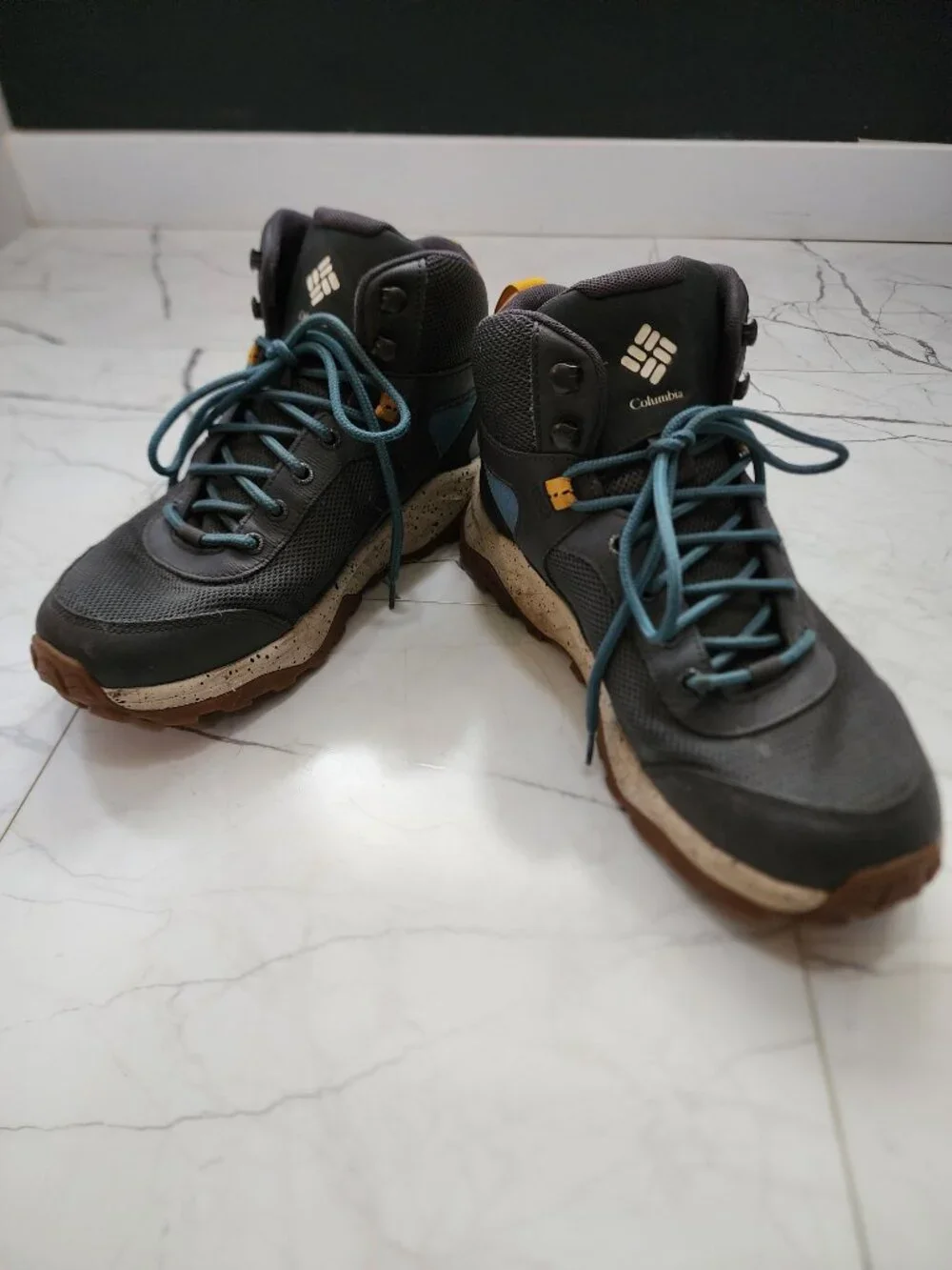 Columbia Men's Trailstorm Ascend Waterproof Mid Hiking Boots Size 9.5